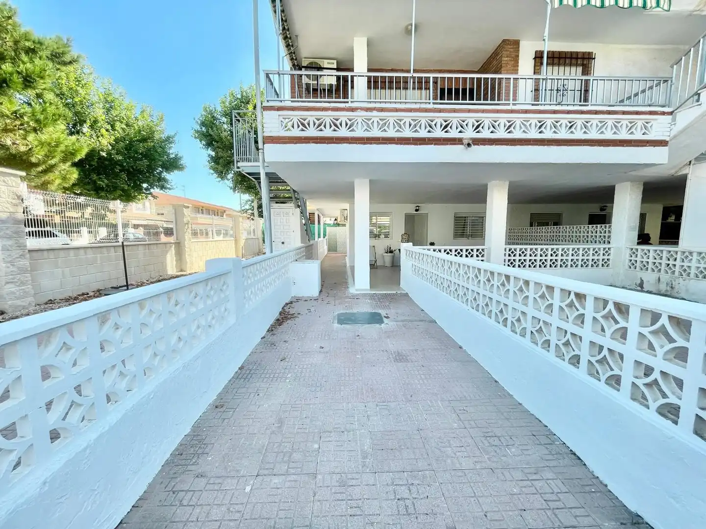 Außenansicht von Erdgeschoss zur Miete in Los Alcázares mit Terrasse, Möbliert und Mikrowelle