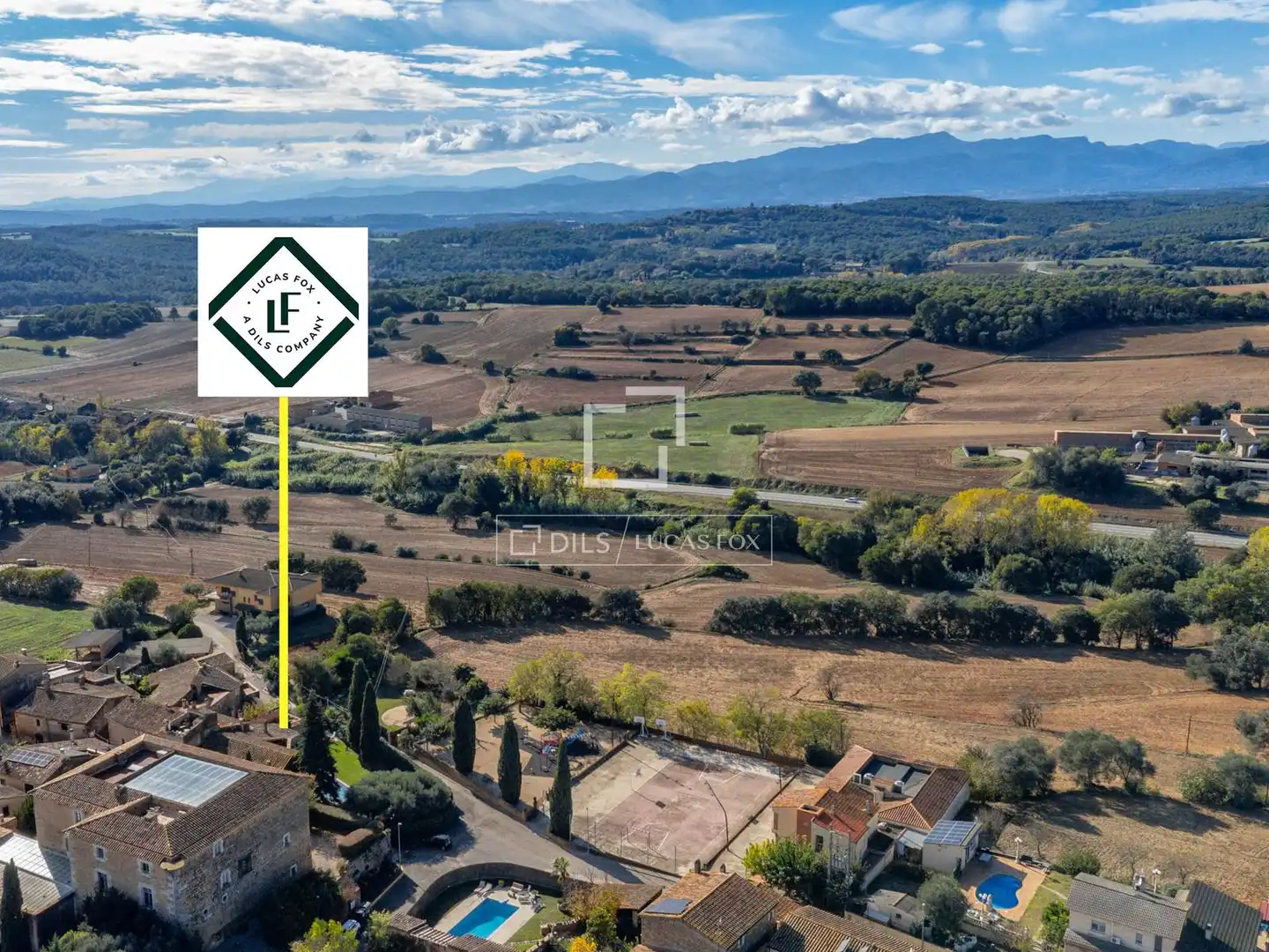 Finca rústica en venta en Bàscara con Aire acondicionado, Calefacción y Jardín privado