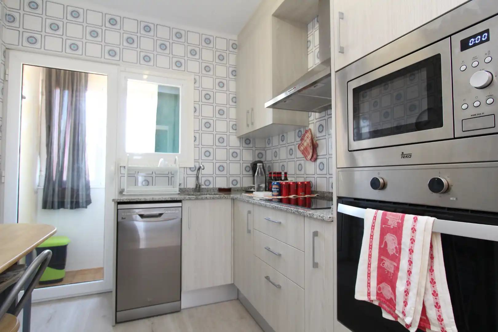 Cocina de Apartamento en venta en Vandellòs i l'Hospitalet de l'Infant con Amueblado y Balcón