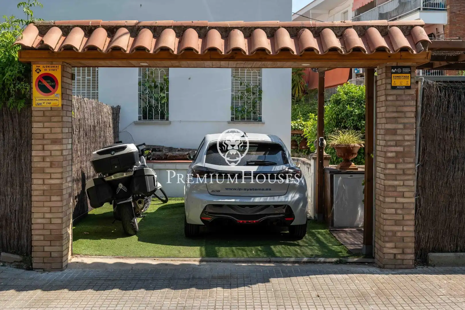 Parking de Planta baja en venta en Sitges con Calefacción, Jardín privado y Terraza