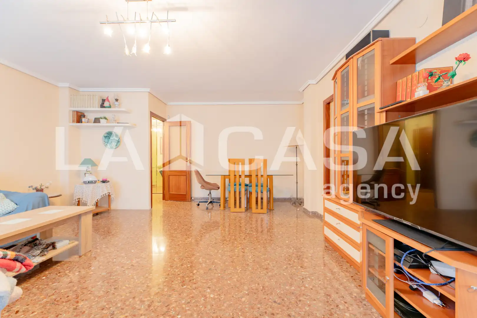 Piso en venta en Valencia con Balcón