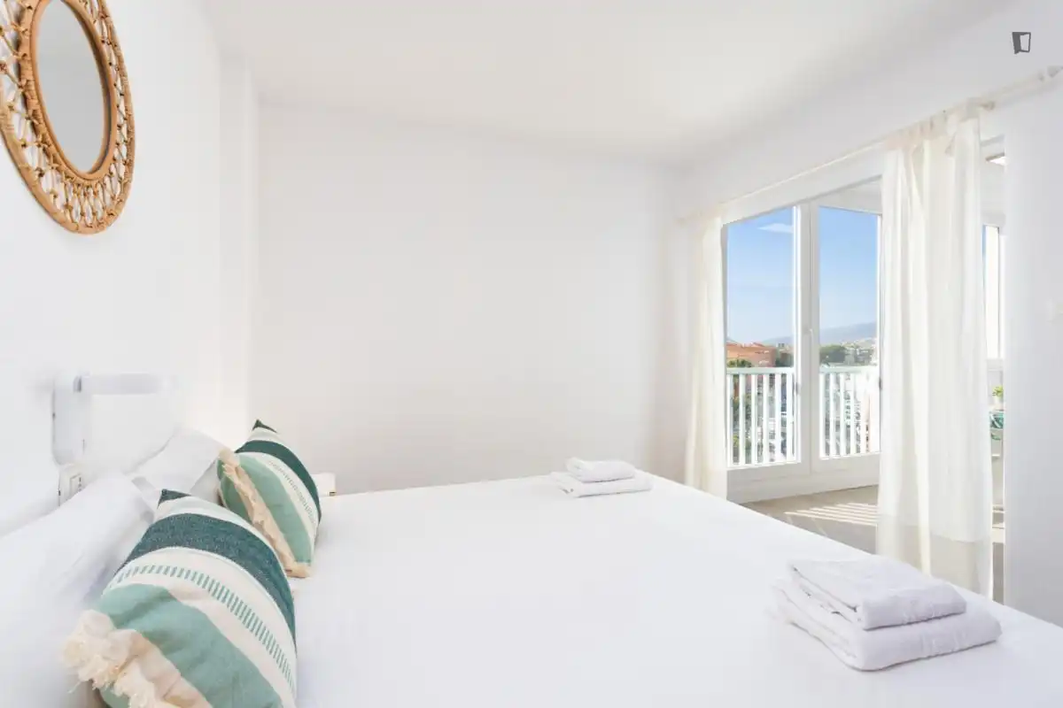 Dormitori de Apartament de lloguer en Candelaria amb Moblat, Forn i Rentadora