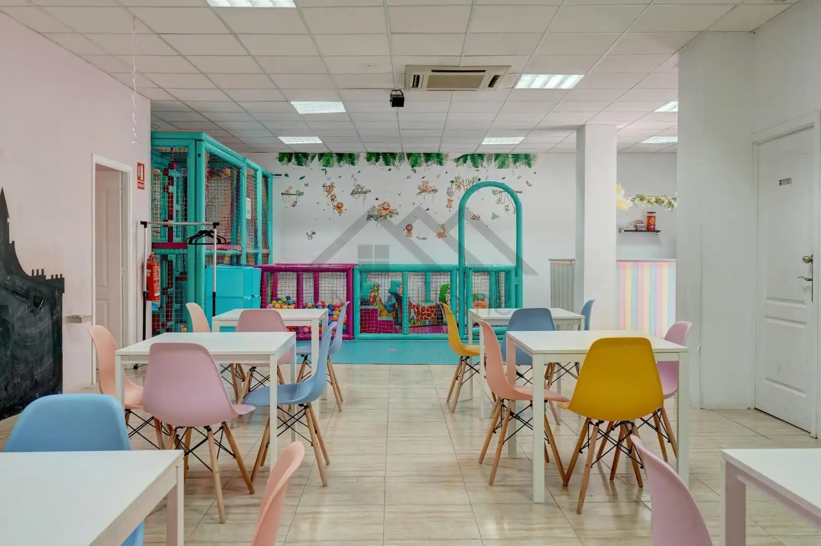 Comedor de Local de alquiler en Llíria con Aire acondicionado