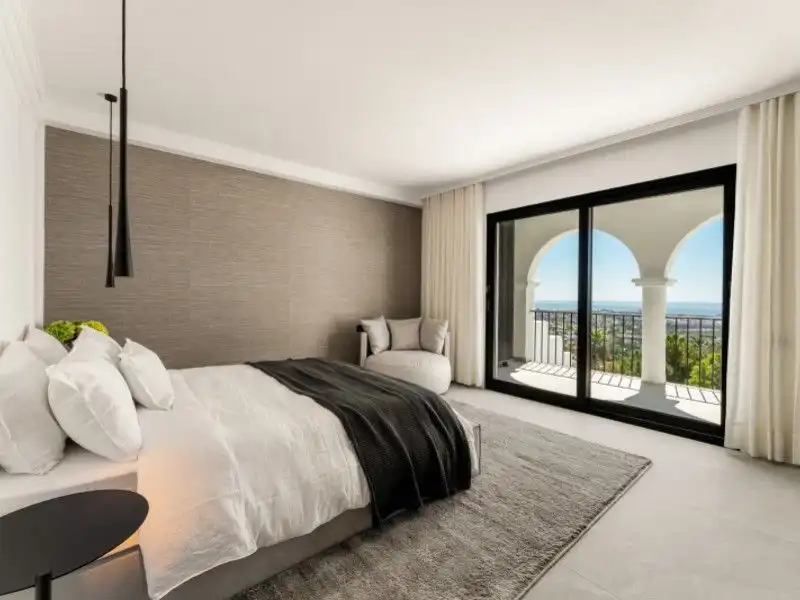 Apartamento con piscina en venta en Calle Hernán Cortés 9, imagen 9