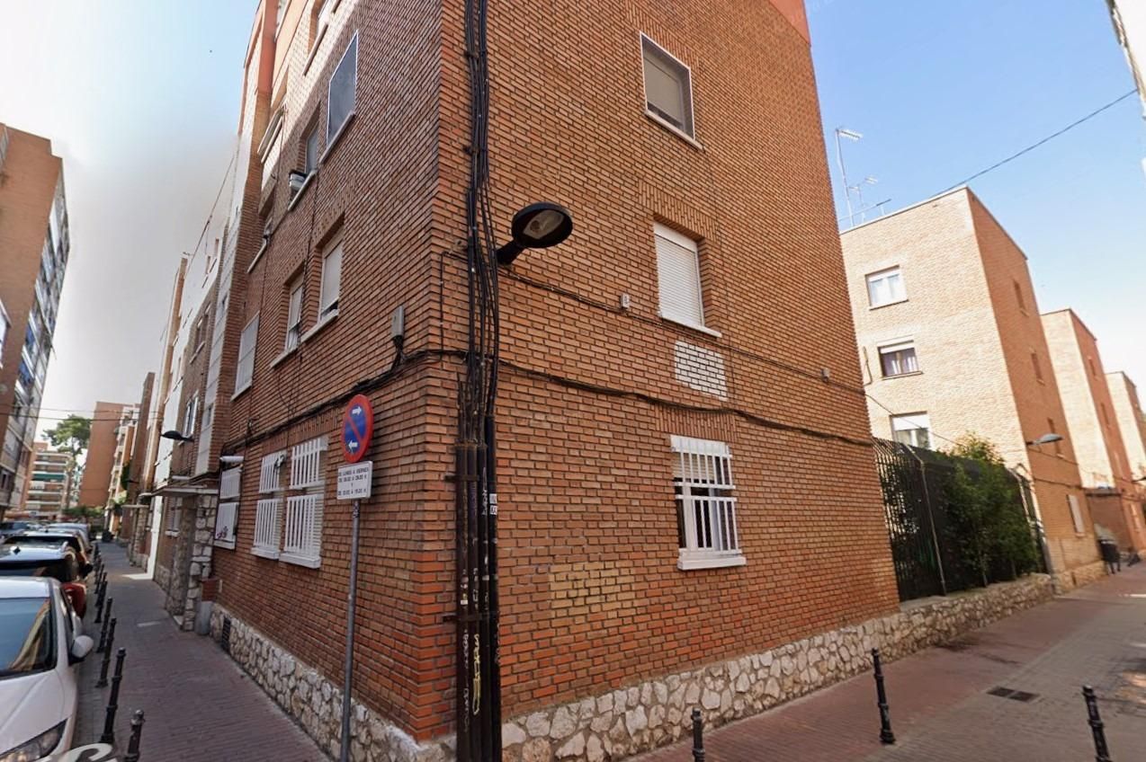 Exterior view of Flat for sale in Alcalá de Henares  with Air Conditioner, Storage room and Furnished