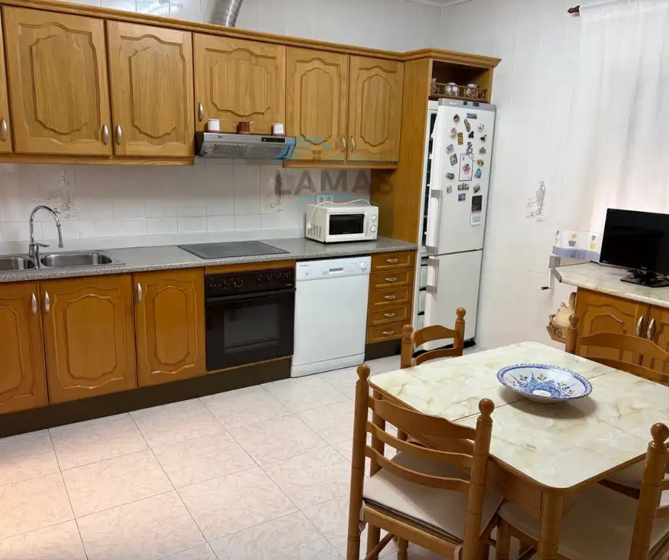 Cuina de Casa o xalet en venda en Talayuela amb Aire condicionat, Calefacció i Jardí privat