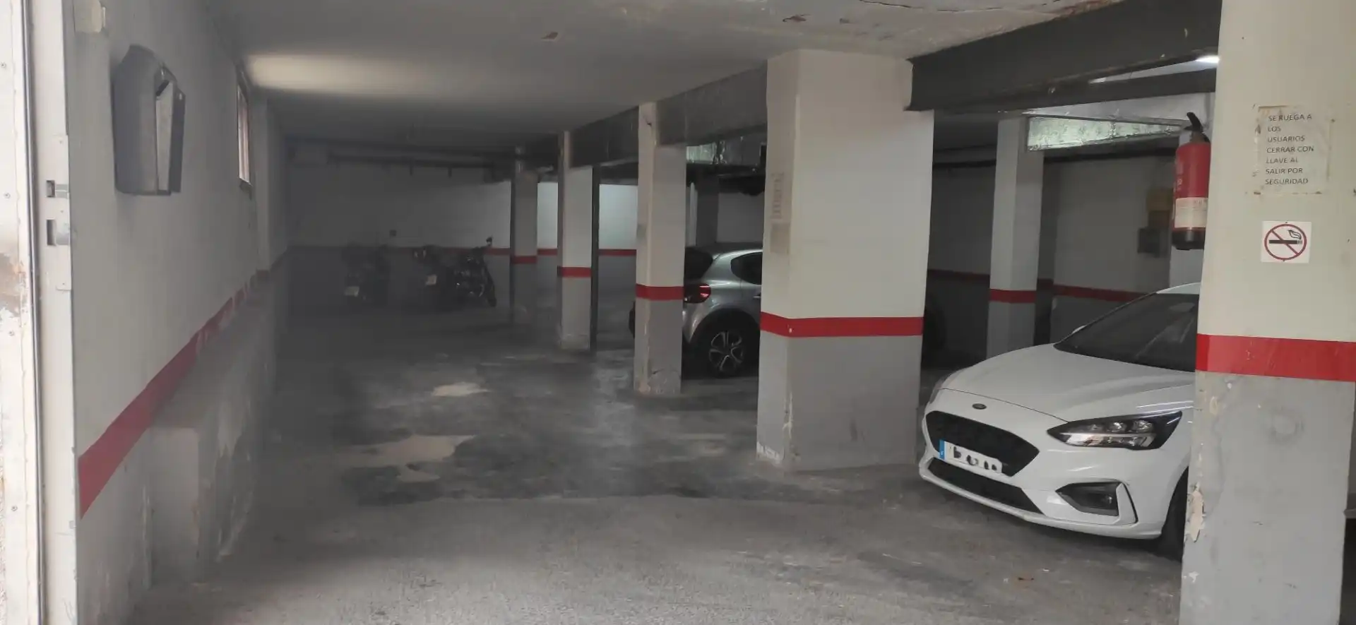 Parking de Local de alquiler en Badalona