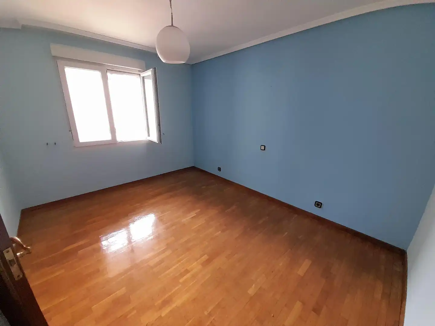 Bedroom of Flat for sale in Ponferrada  with Heating, Terrace and Storage room
