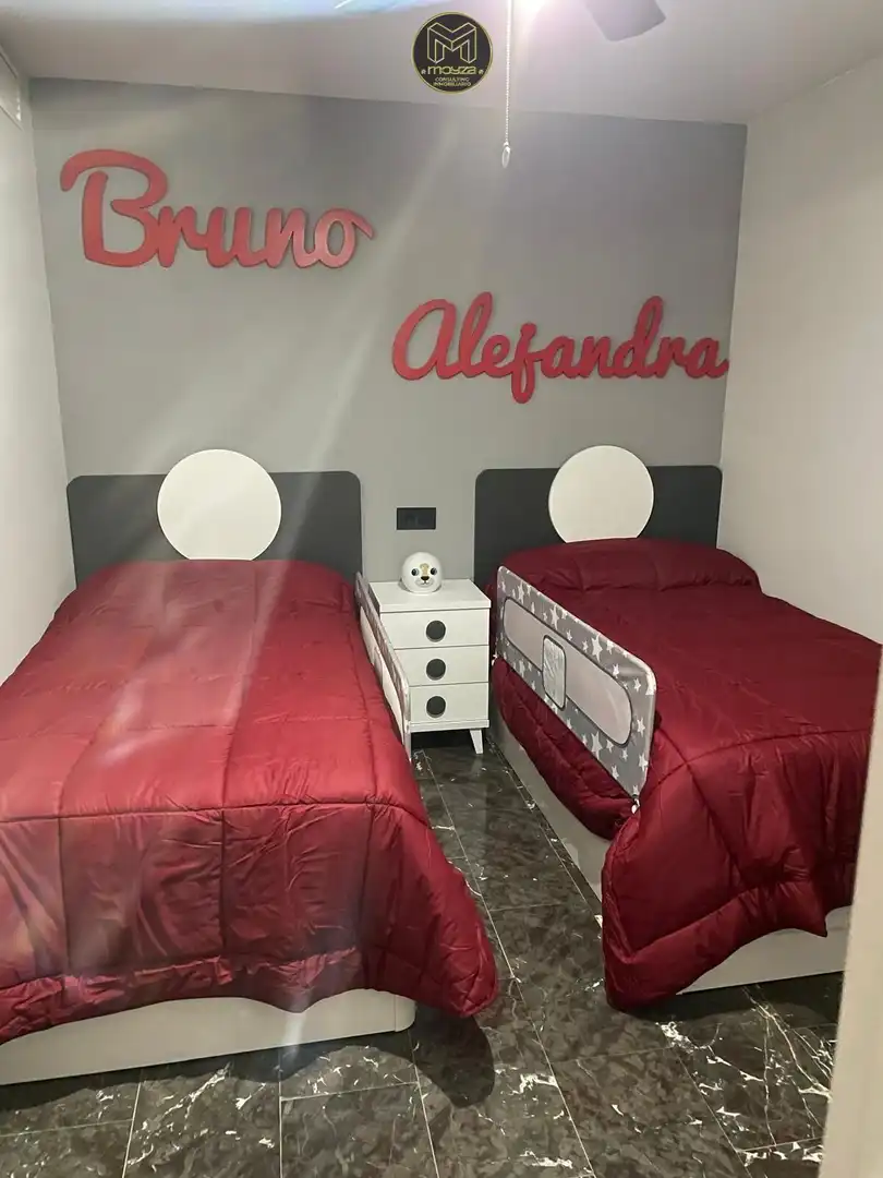 Schlafzimmer von Dachboden zum Verkauf in Martos mit Heizung und Terrasse