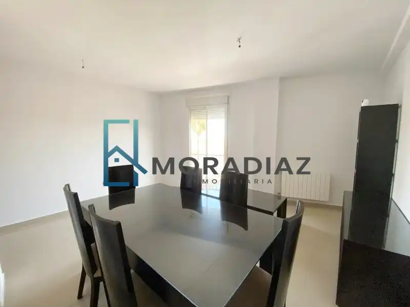 Piso con terraza en venta en Avenida de Córdoba 170, imagen 3