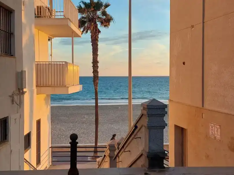 Terraza de Piso de alquiler en Rota con Aire acondicionado, Amueblado y Balcón