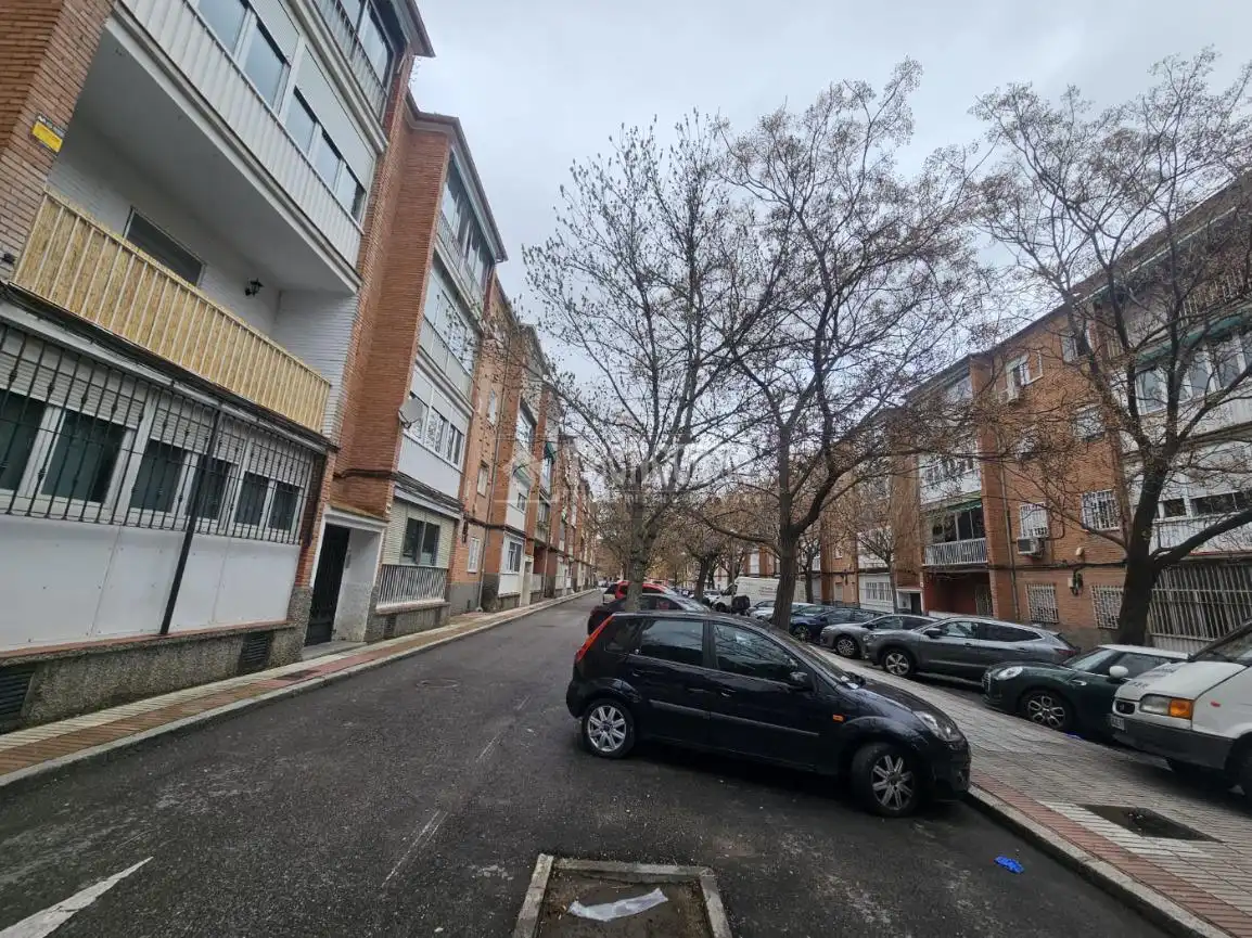 Exterior view of Flat for sale in Madrid  with Heating
