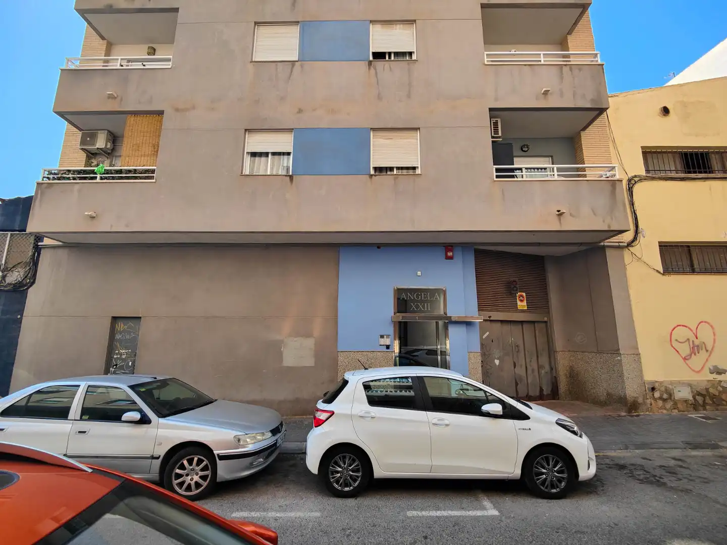 Außenansicht von Dachboden zur Miete in Torrevieja mit Terrasse, Möbliert und Ofen