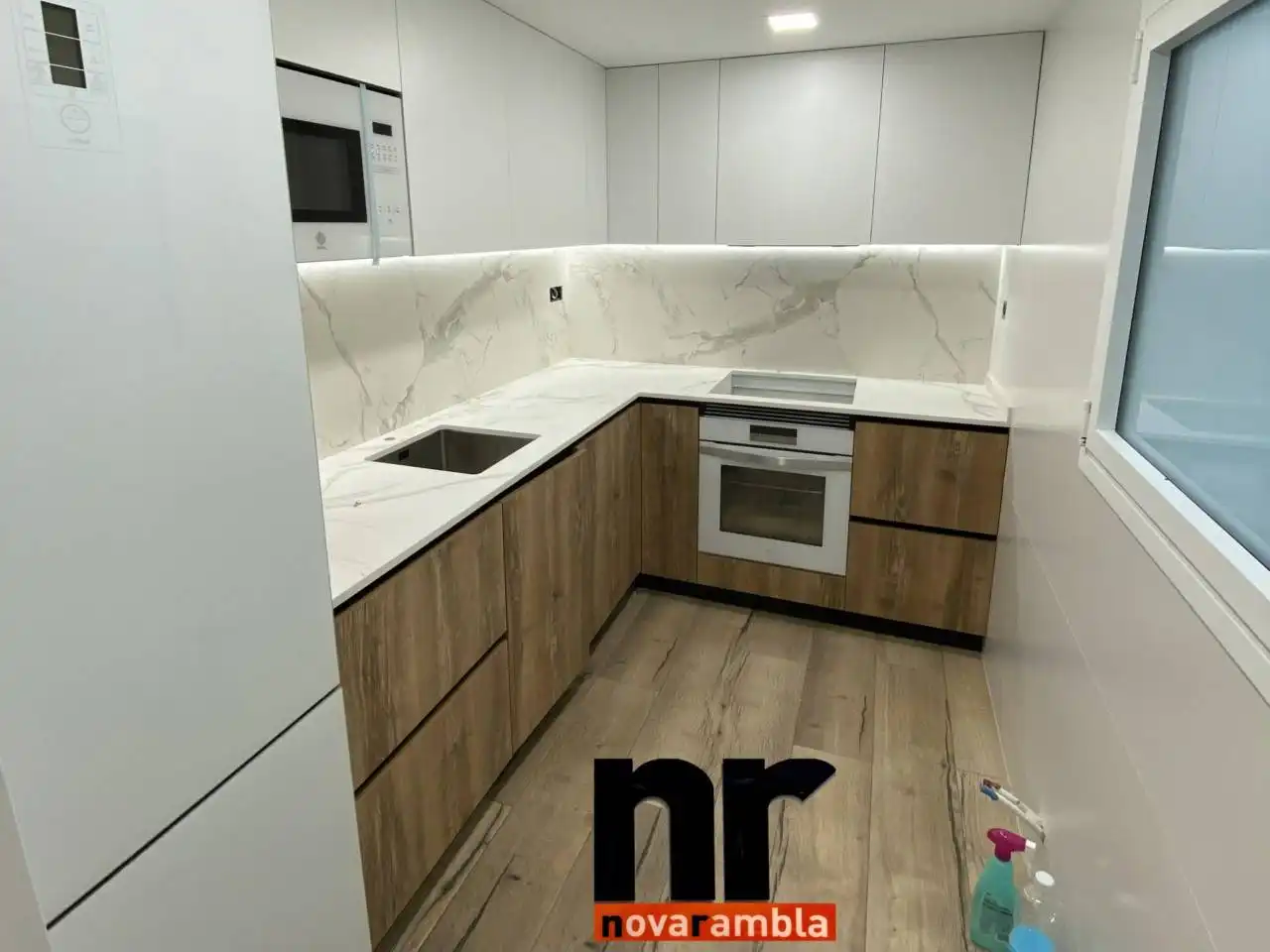 Cuina de Pis en venda en Ripollet amb Calefacció i Balcó