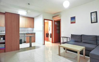 Living room of Flat for sale in Mataró  with Air Conditioner and Balcony