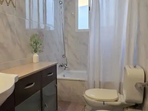 Bathroom of Flat for share in Sur