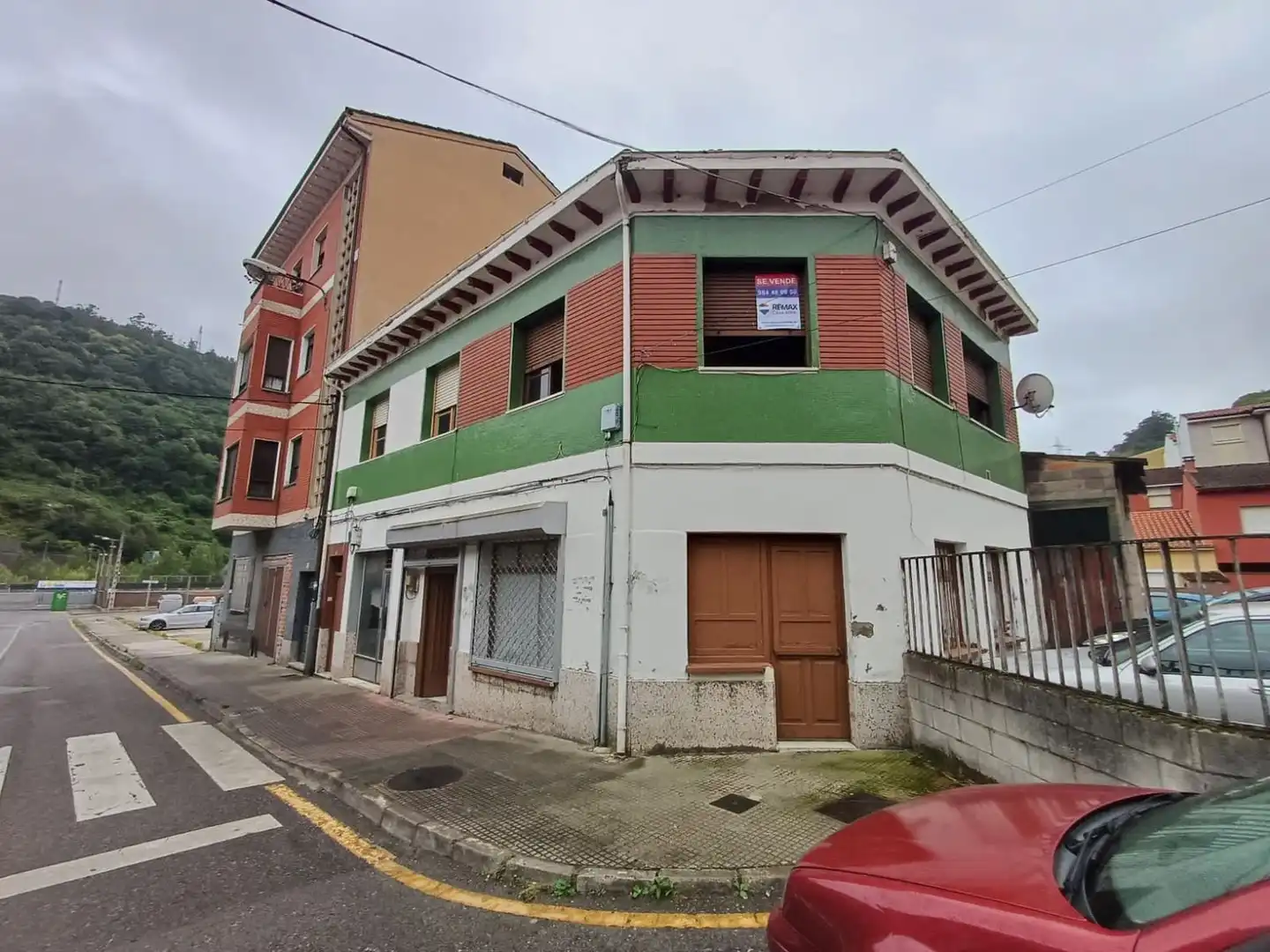 Vista exterior de Casa o chalet en venta en Mieres (Asturias) con Trastero y Piscina