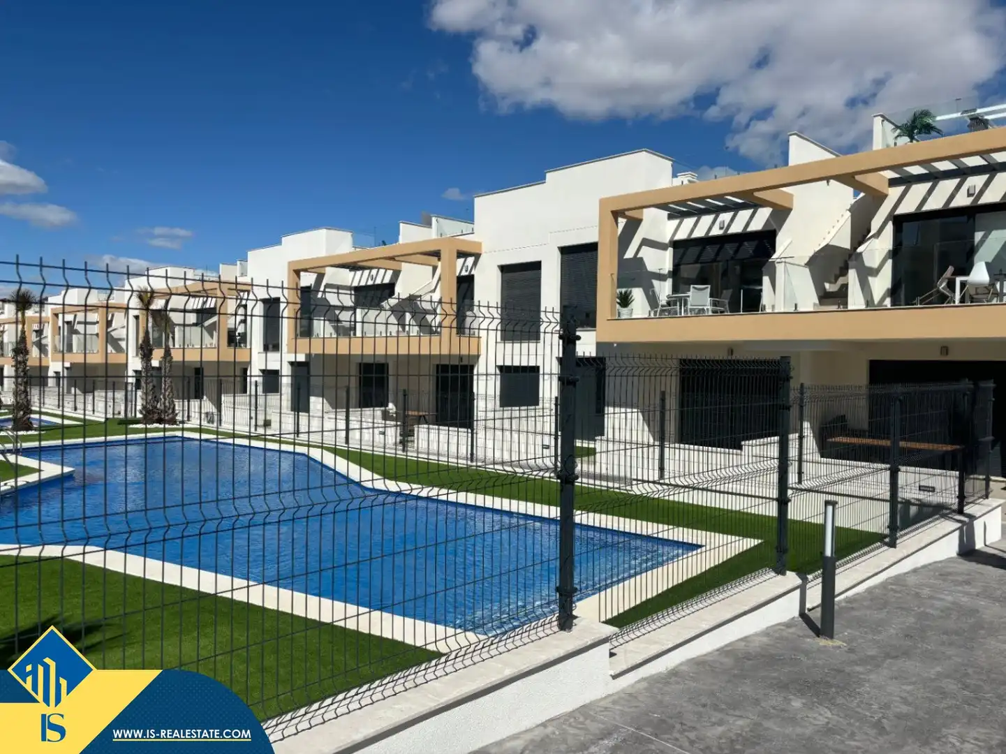 Exterior view of Flat for sale in Orihuela  with Terrace, Furnished and Oven