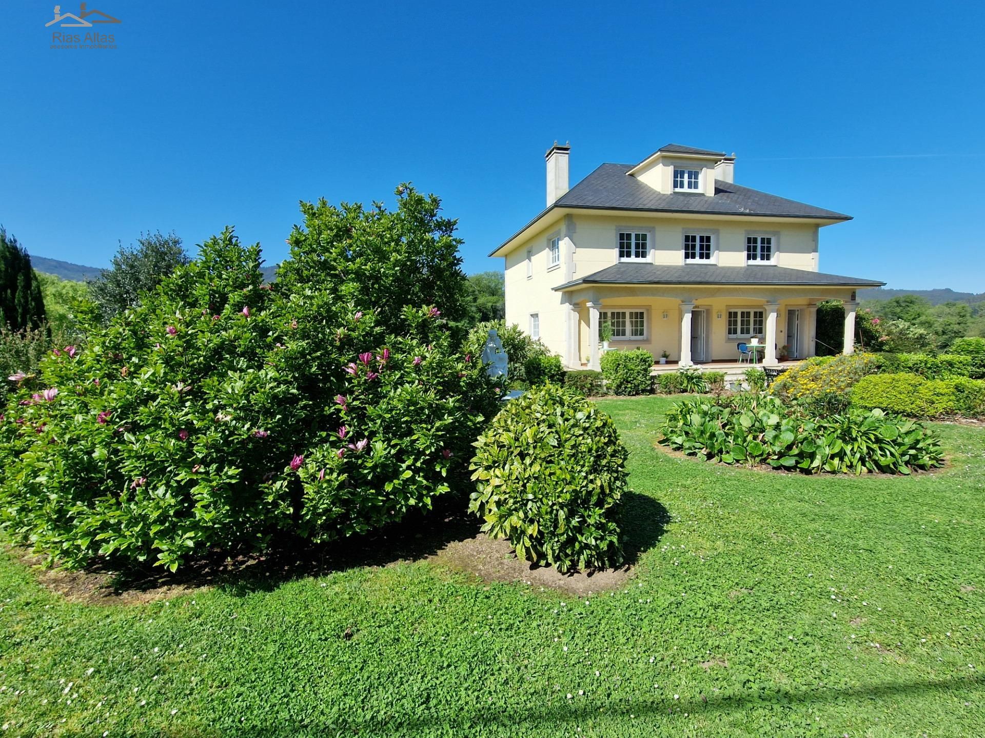 Vista exterior de Casa o chalet en venta en Culleredo con Calefacción, Jardín privado y Trastero
