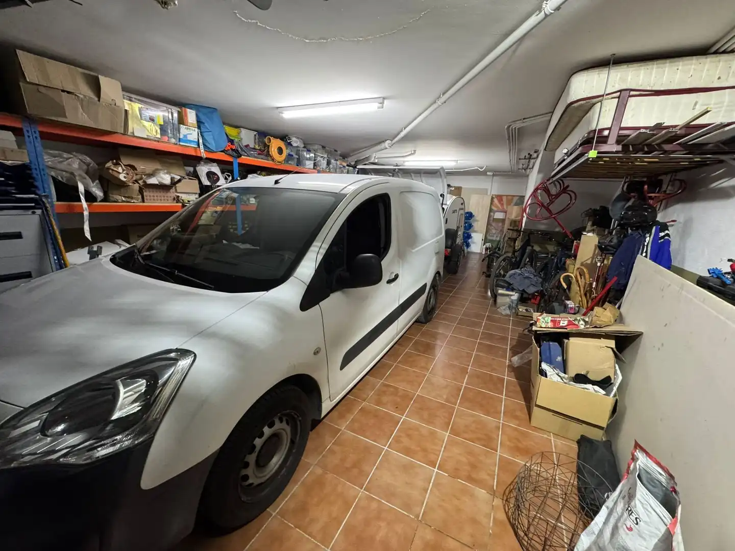 Aparcament de Casa o xalet en venda en Tordera amb Aire condicionat, Calefacció i Jardí privat
