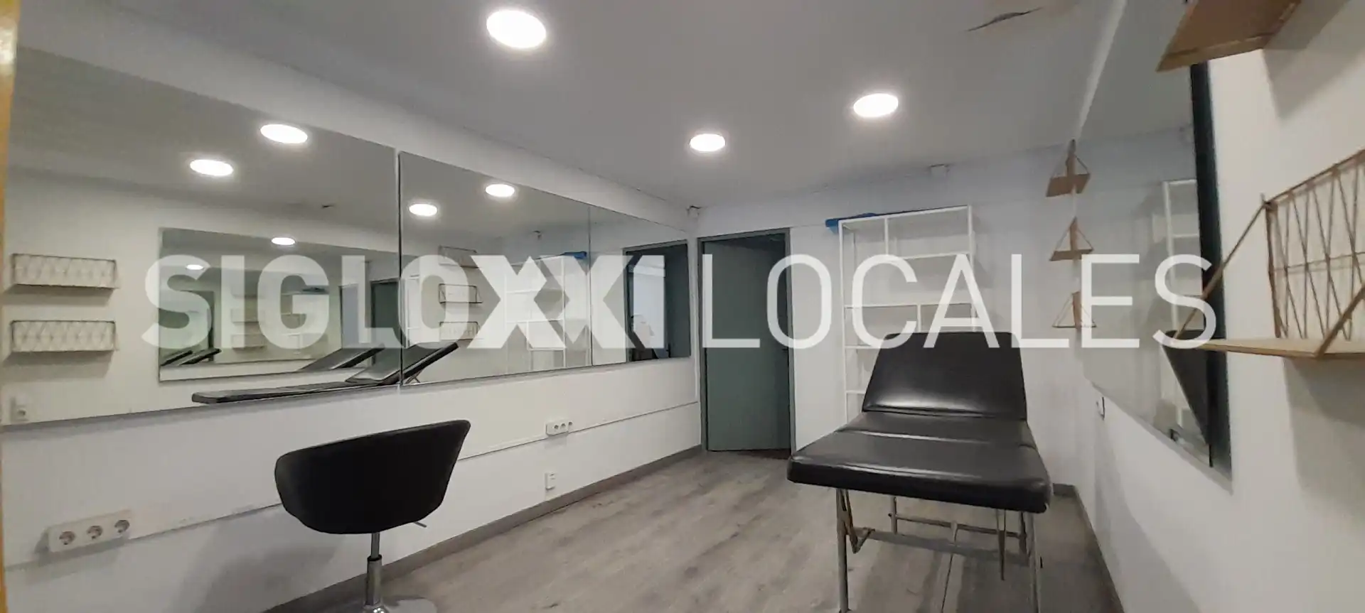 Local comercial en venta en ARAGO, imagen 2