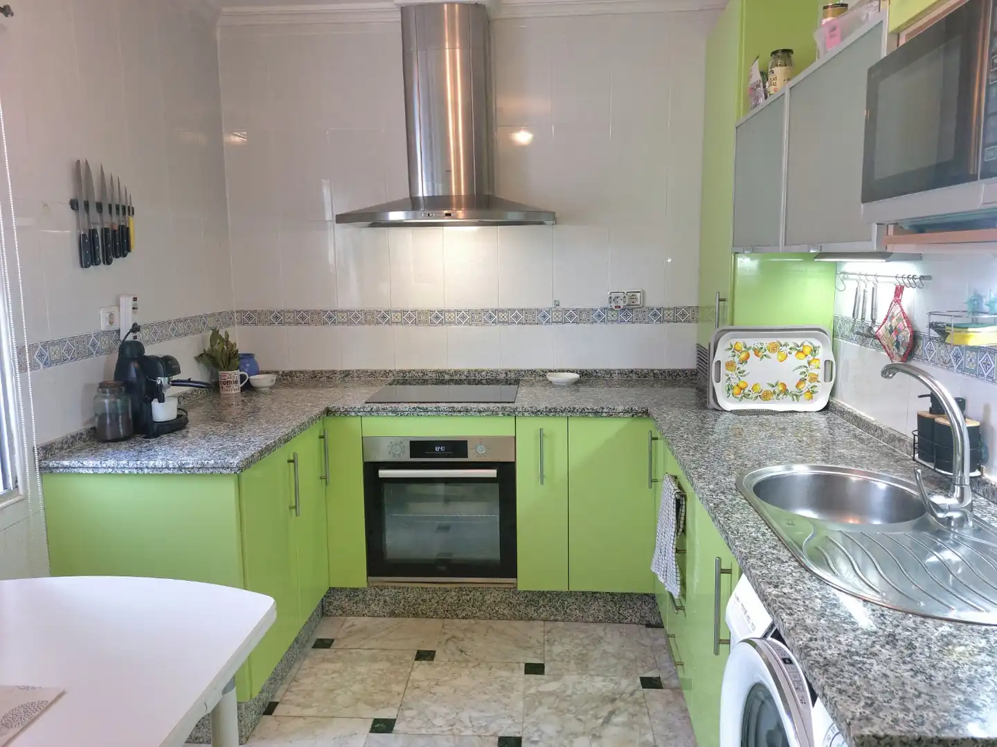 Cocina de Piso en venta en Sevilla con Aire acondicionado y Calefacción