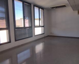 Oficina de lloguer en Terrassa amb Aire condicionat, Internet i Alarma