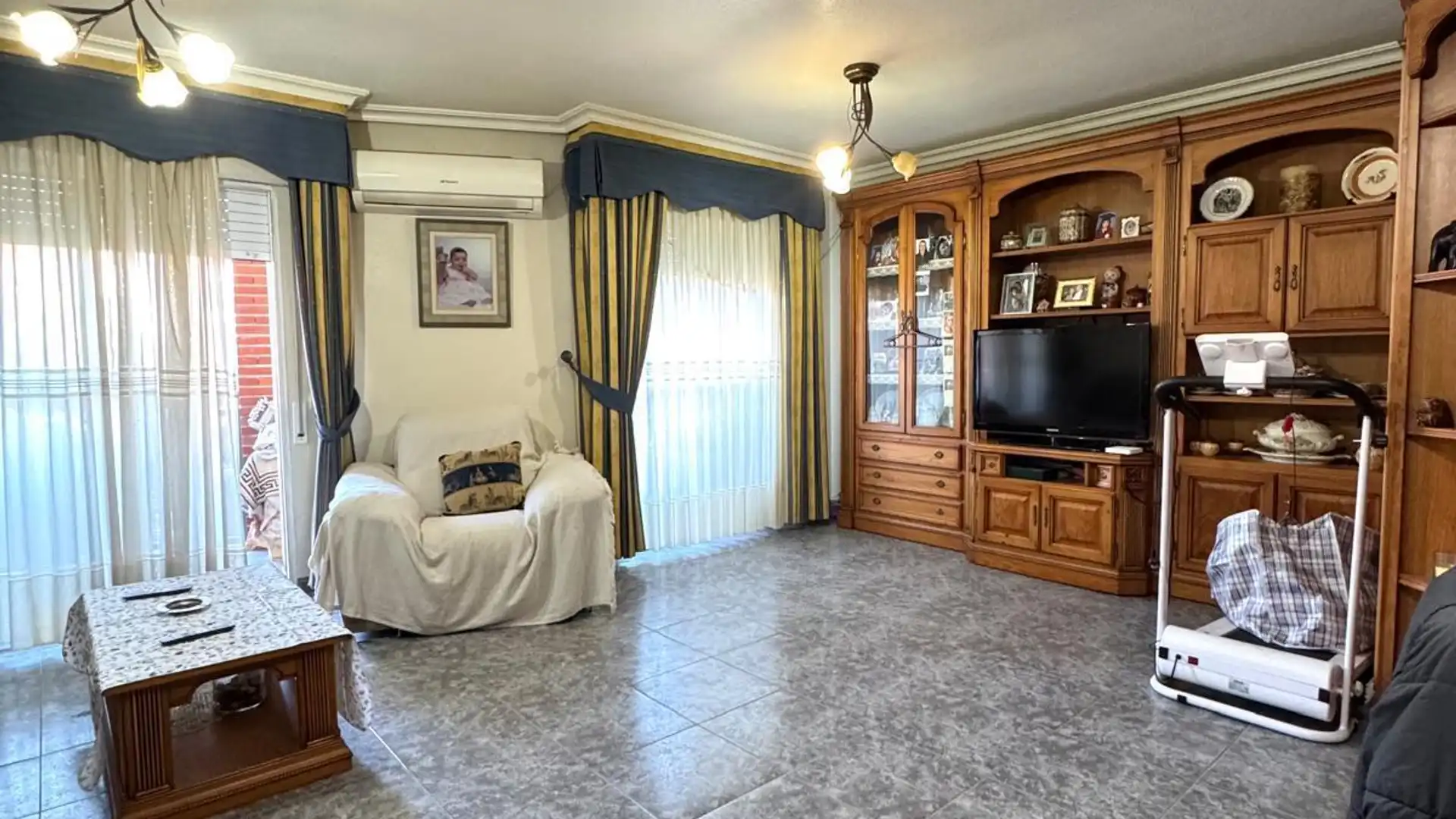 Living room of Flat for sale in Lorca  with Furnished