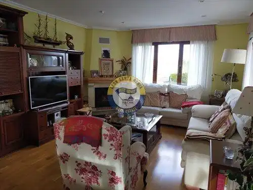 Living room of Houses for sale in Santovenia de la Valdoncina  with Heating, Terrace and Furnished