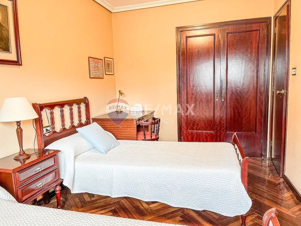 Bedroom of Flat for sale in Vigo   with Heating, Parquet flooring and Terrace