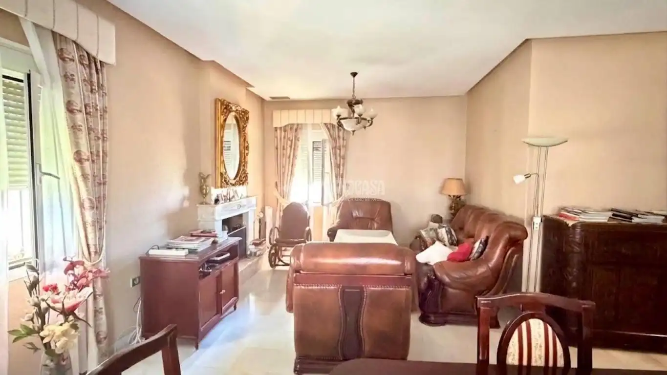 Casa con jardín en venta en Núcleo urbano, imagen 9