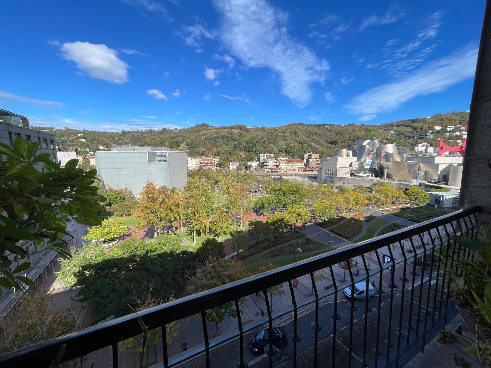 Vista exterior de Piso en venta en Bilbao  con Calefacción, Trastero y Amueblado