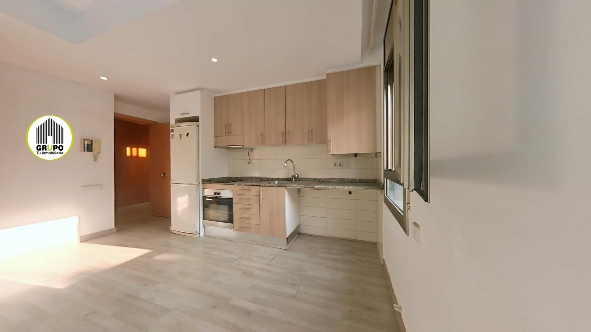 Kitchen of Flat for sale in Terrassa  with Balcony and Alarm