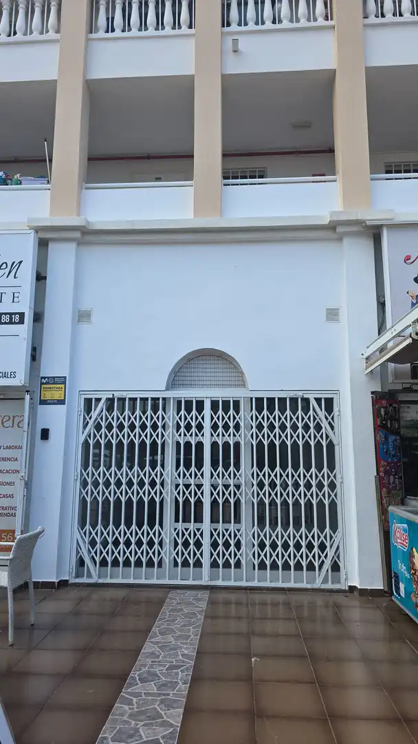 Vista exterior de Local de alquiler en Arona