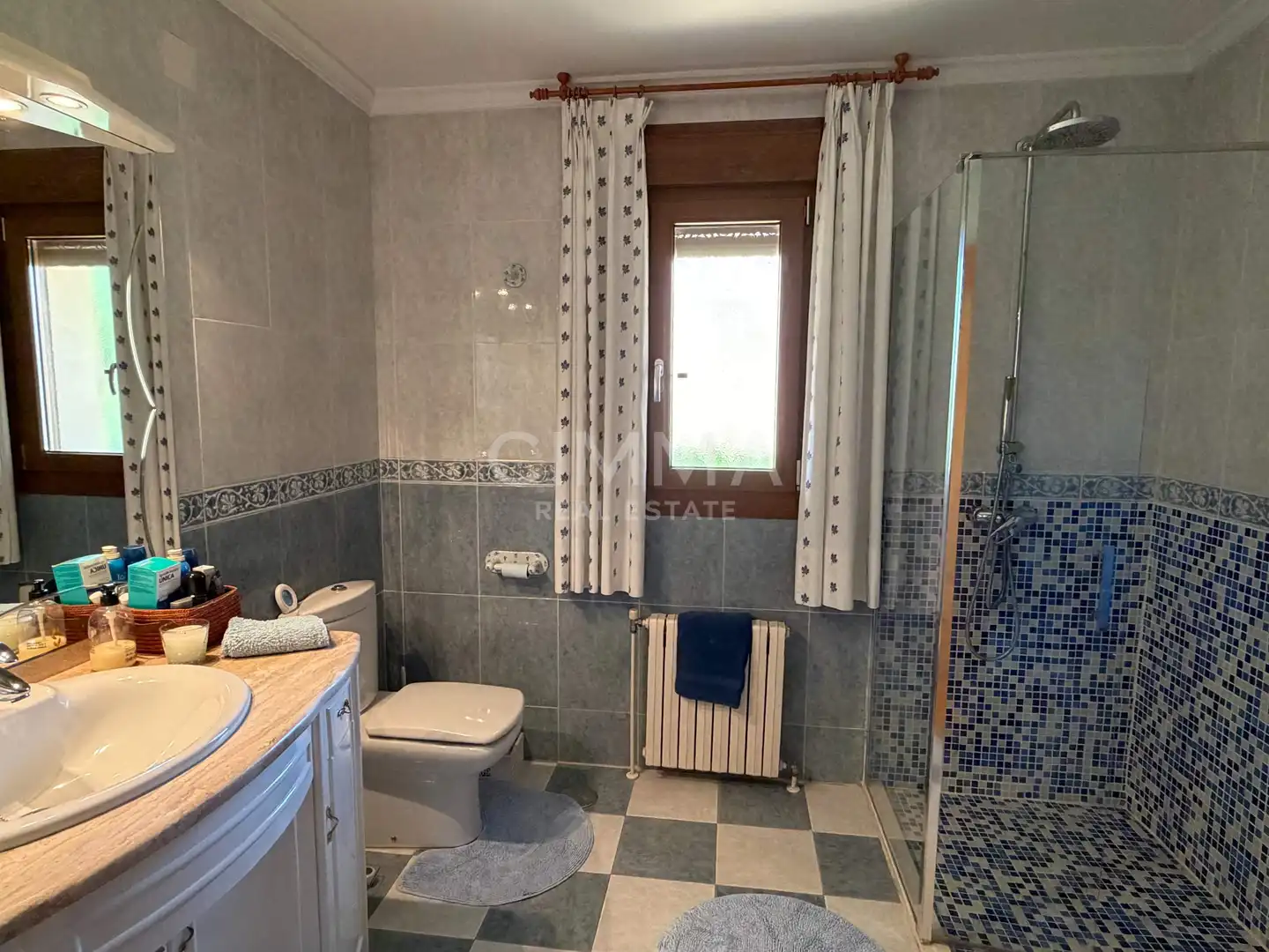 Baño de Casa o chalet en venta en Benidorm con Aire acondicionado, Calefacción y Jardín privado