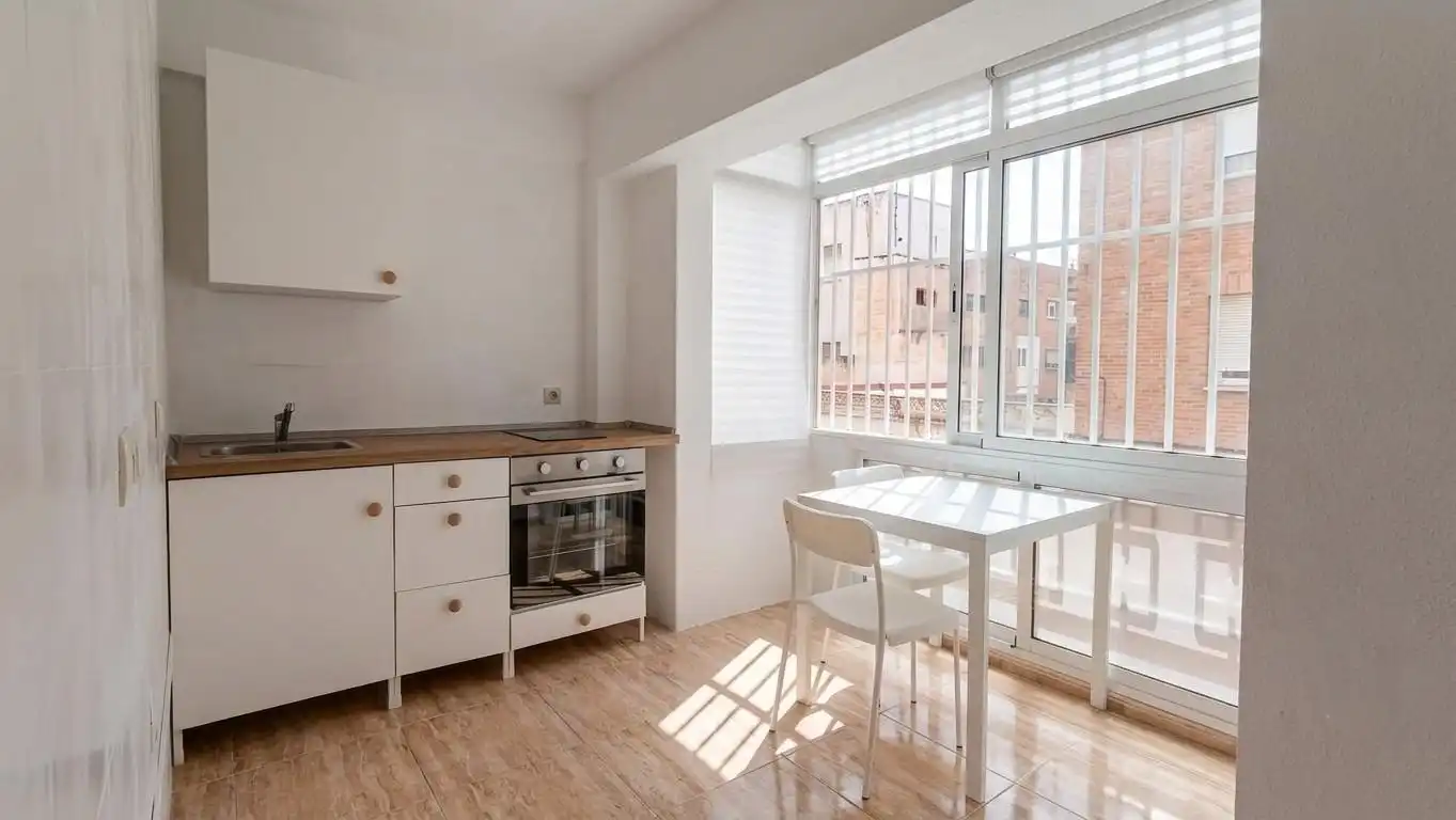 Fotografía del inmueble reportado: 750 €/mes — Almería, Almería