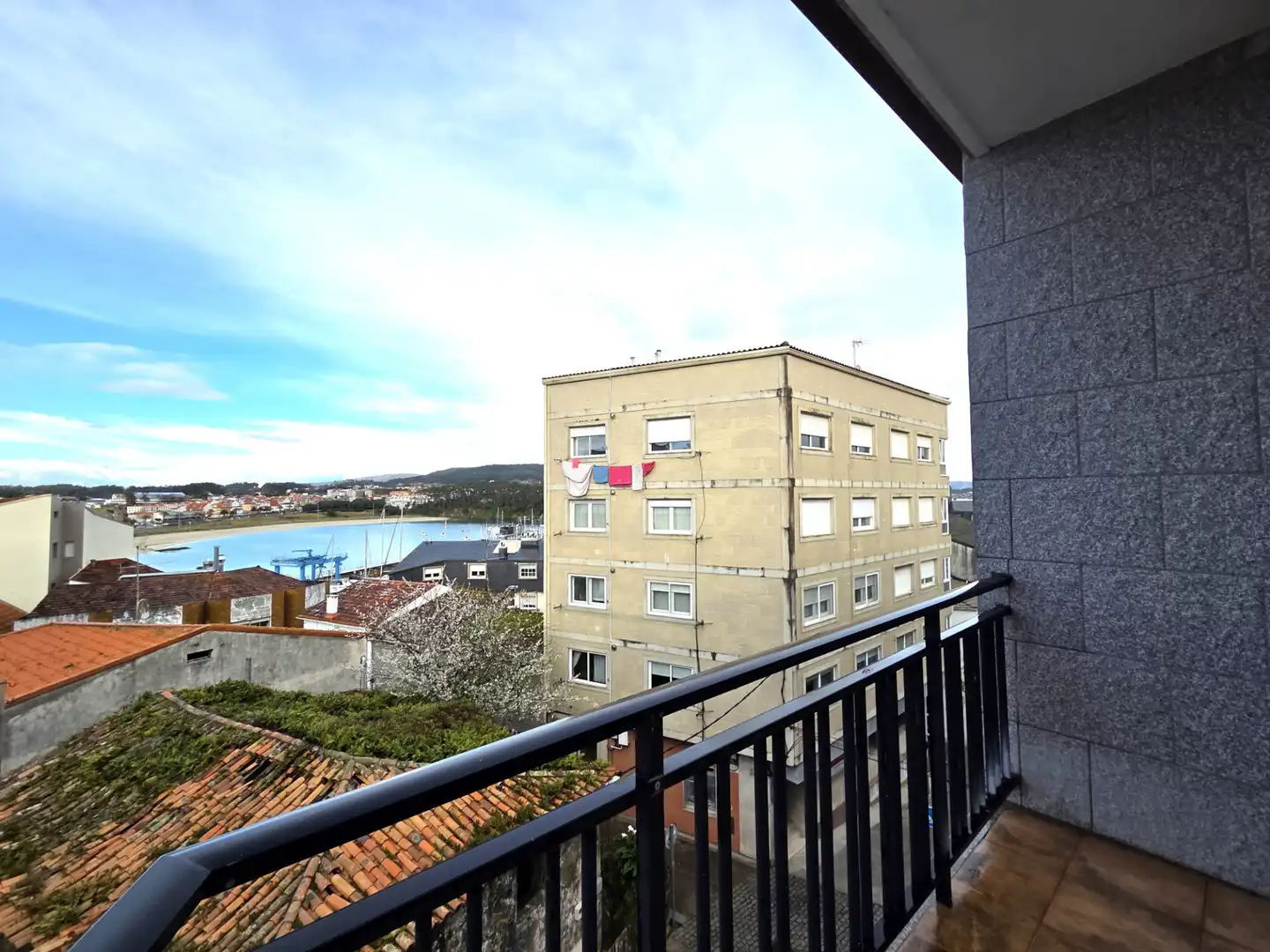 Bedroom of Flat for sale in Sanxenxo  with Parquet flooring, Terrace and Oven