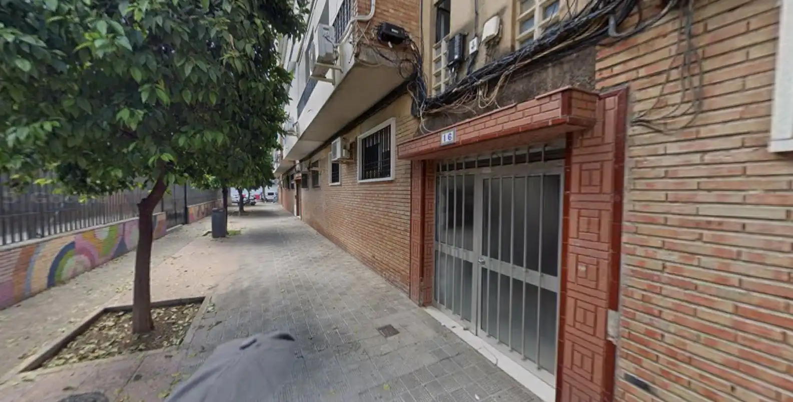 Flat for sale in Calle LUIS CERNUDA, imagen 2