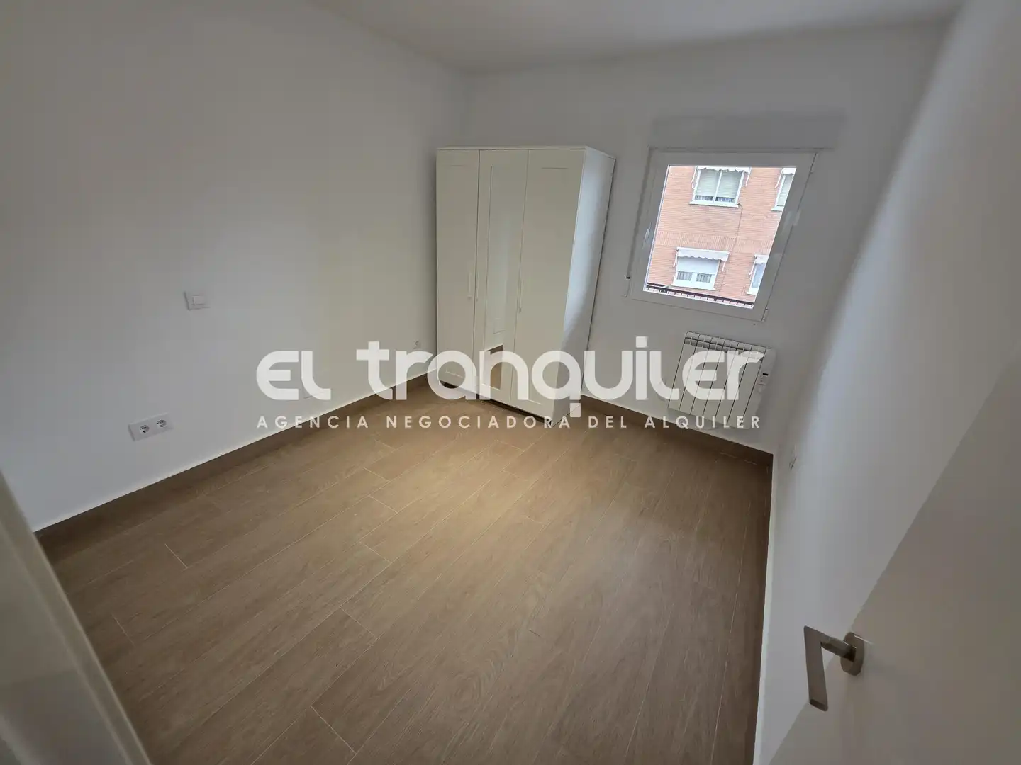 Habitación de Piso en venta en Madrid con Terraza y Lavadora