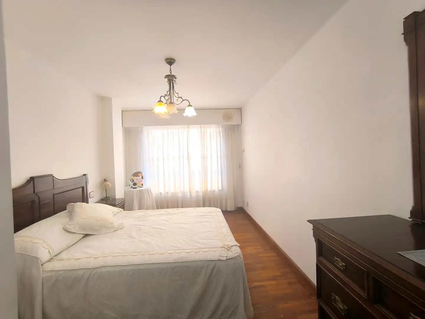 Schlafzimmer von Wohnung zum Verkauf in Oleiros mit Heizung, Parkett und Abstellraum