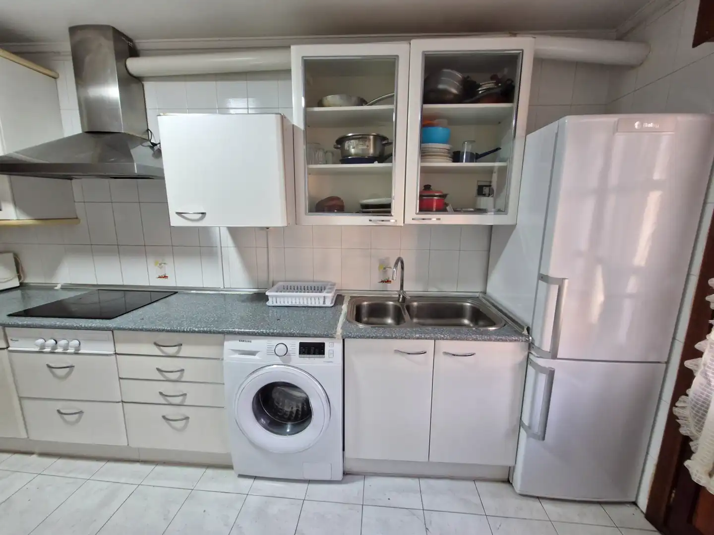 Cocina de Piso de alquiler en Valle de Mena con Calefacción, Parquet y Amueblado