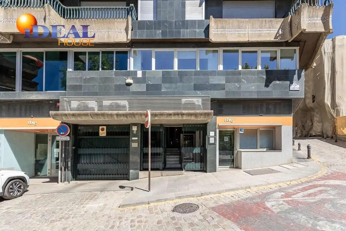 Local comercial en venda a Plaza de Carretas 5, imagen 26