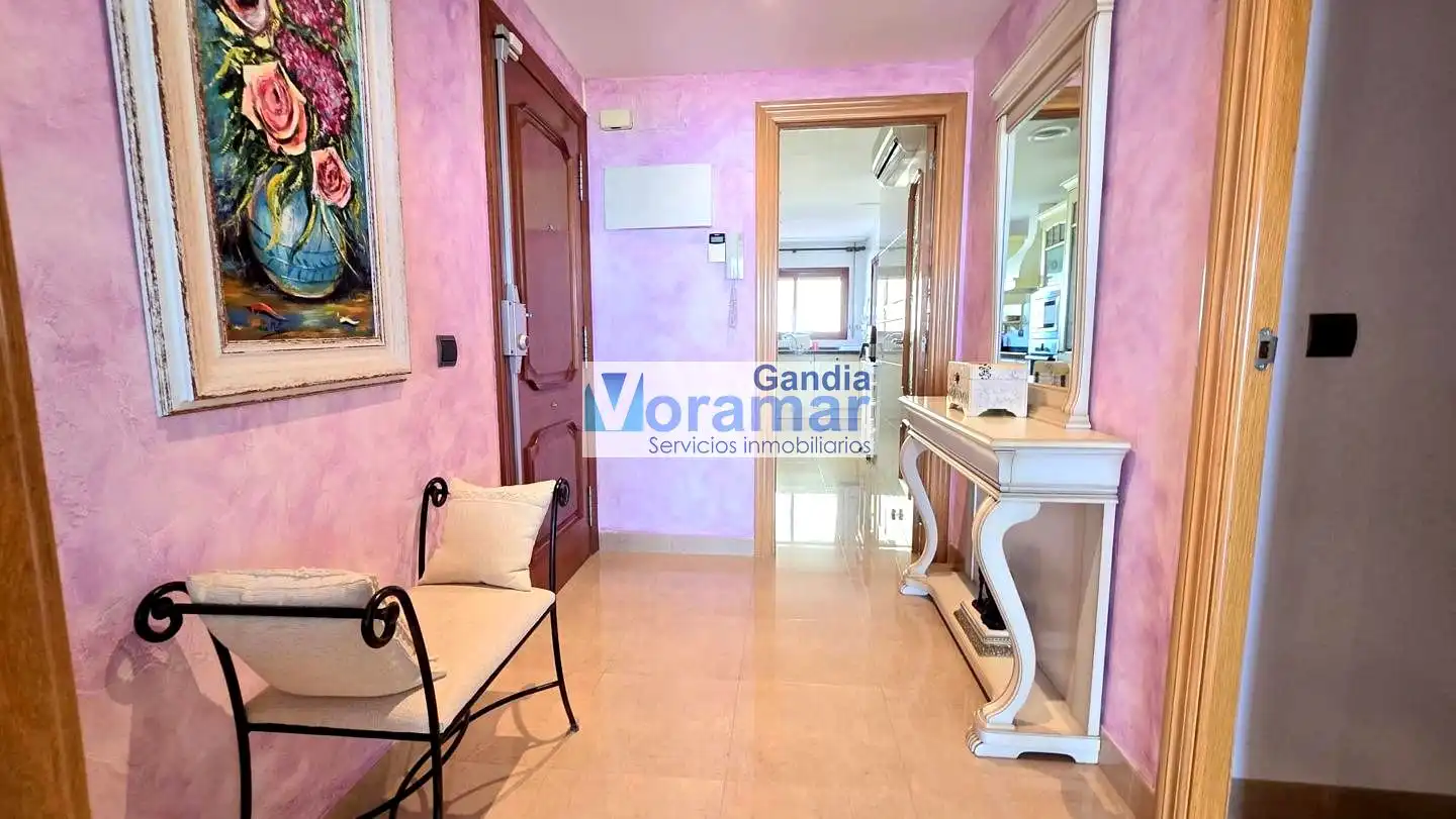 Apartament de lloguer en Gandia amb Aire condicionat, Terrassa i Moblat