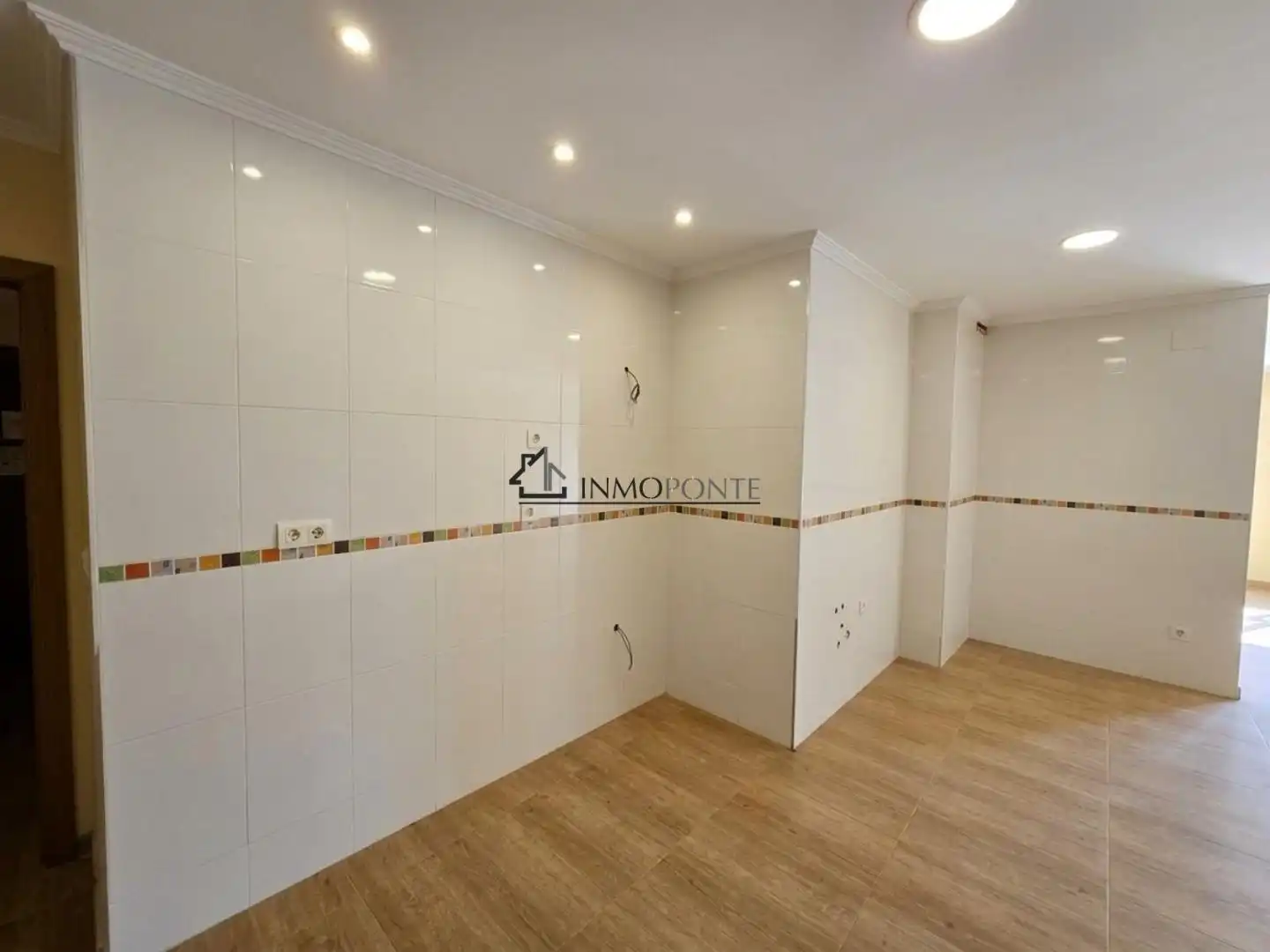 Piso en venta en Marín con Calefacción y Balcón