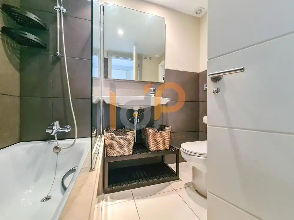 Badezimmer von Wohnungen zur Miete in Vera mit Klimaanlage, Terrasse und Abstellraum
