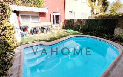 Swimming pool of Single-family semi-detached for sale in Ontígola  with Swimming Pool