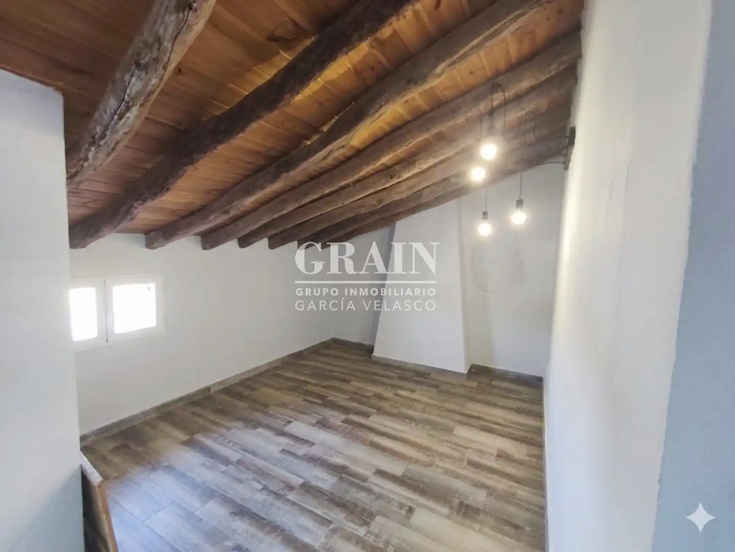 Houses for sale in Albacete  with Air Conditioner and Heating