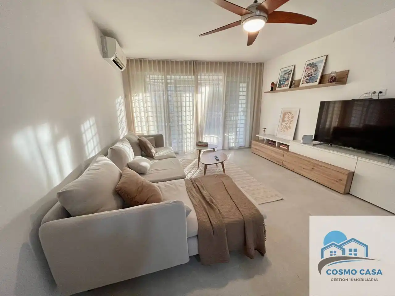 Sala d'estar de Pis de lloguer en Cambrils amb Aire condicionat, Calefacció i Terrassa