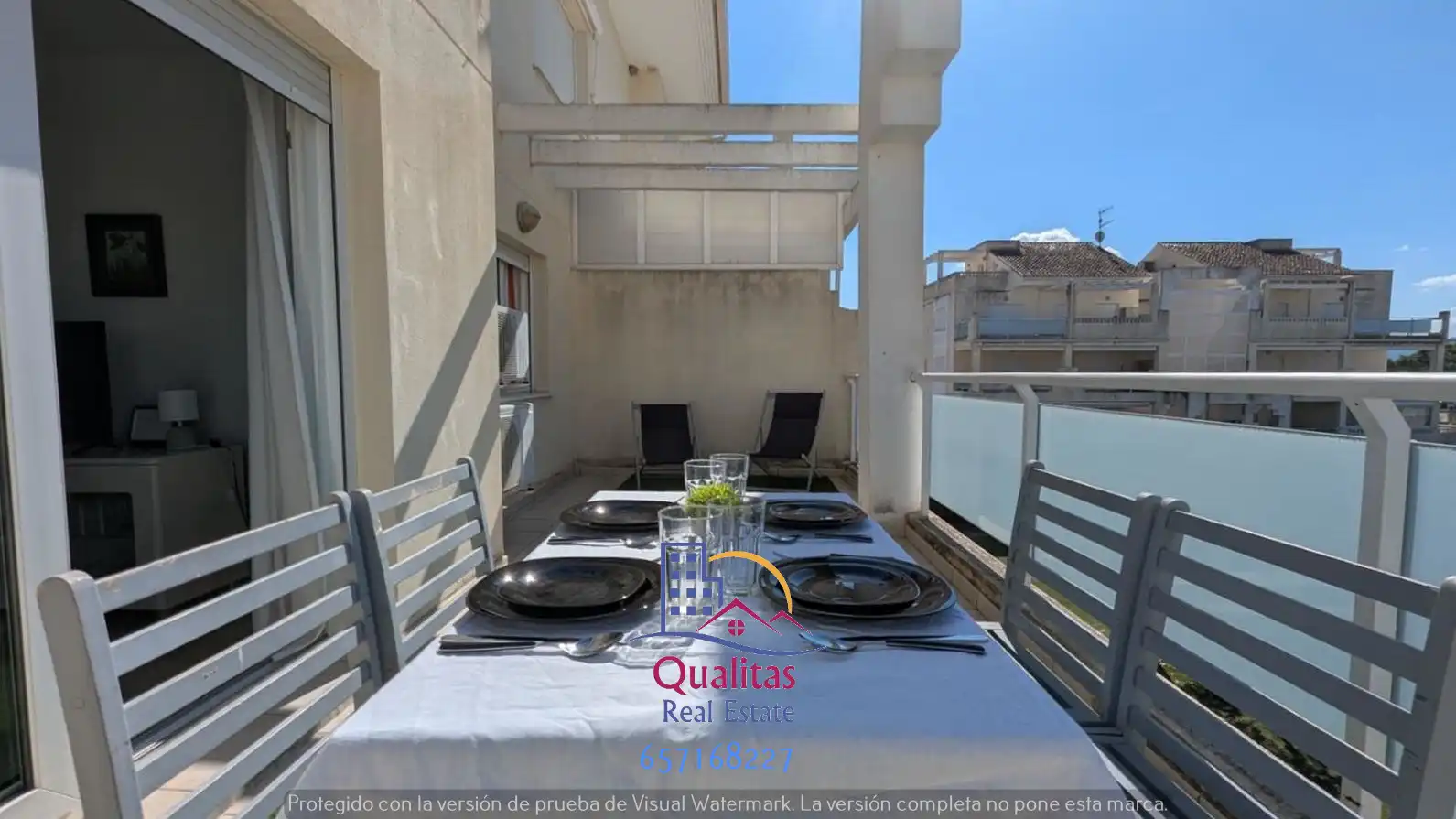 Terrasse von Wohnungen zum Verkauf in Oliva mit Klimaanlage, Heizung und Privatgarten