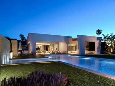 Casa amb piscina en venda a Milla de Oro